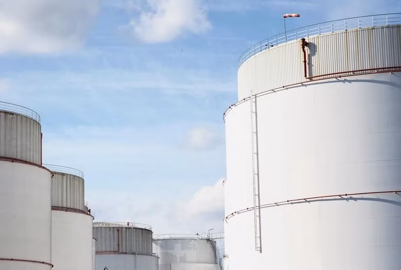 Singapore diversifies its sources of imported LNG, and also has a fuel stockpile for power-generation companies to draw from. (Photo: Reuters)
