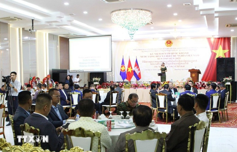 An overview of the celebration marking the 80th national day of Vietnam (september 2) in Battambang province, Cambodia. (Photo: VNA)