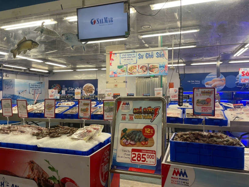 Seafood section with a wide range of products. (Illustrative photo: VNA)