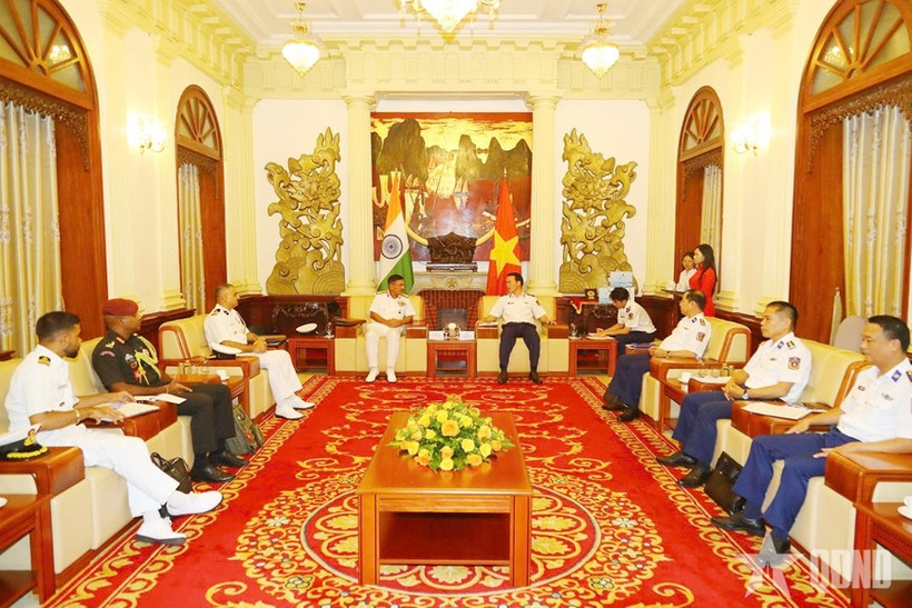 The Vietnam Coast Guard (VCG) and the Indian Coast Guard (ICG) convene the sixth bilateral meeting on August 20, 2025 to review cooperation outcomes and set directions for strengthening practical partnership and mutual support in the years ahead. (Photo: qdnd.vn)