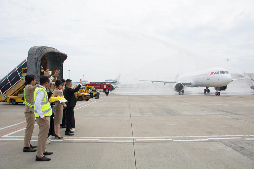 Sun PhuQuoc Airways takes delivery of its fifth aircraft, an all-new Airbus A321NX freshly rolled out from Airbus’s Hamburg facility (Germany) on December 11, 2025. (Photo: VNA)