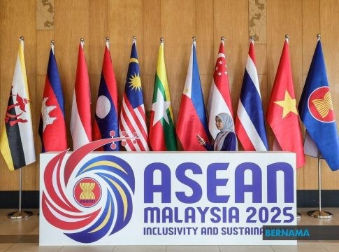 Malaysia PM calls on ASEAN countries to continue promoting peace. (Illustrative photo: Bernama)