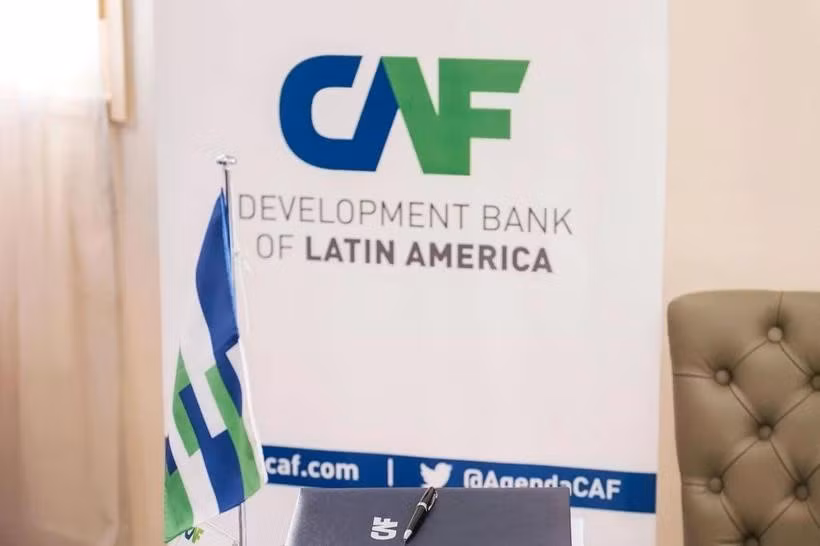 Gianpiero Leoncini, Executive Vice President of the Development Bank of Latin America and the Caribbean (CAF), stresses that Vietnam has all the necessary conditions to become a model for sustainable development. (Photo: VNA)