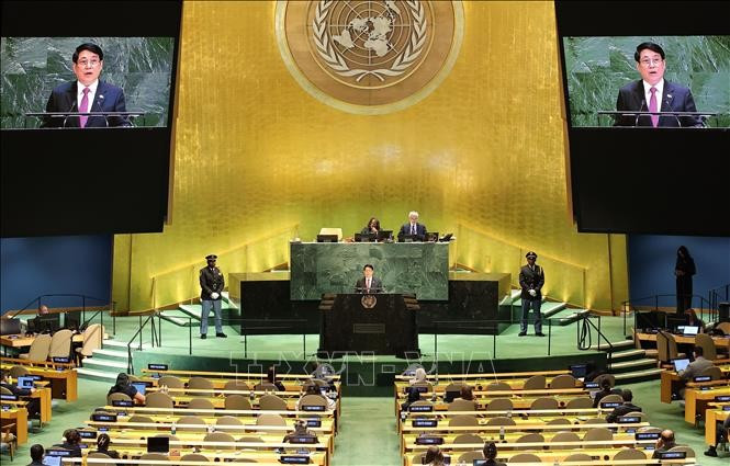 State President Luong Cuong delivers remarks at the High-level General Debate of the 80th session of the United Nations General Assembly. (Photo: VNA)
