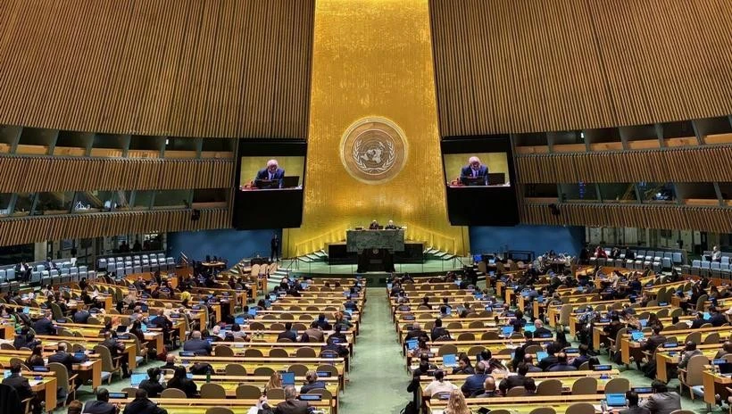 The United Nations (UN) General Assembly on March 4 adopted a resolution commemorating the 80th anniversary of the end of World War II. (Photo: VNA)