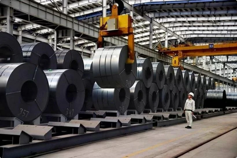 A domestic steel manufacturing factory. (Photo: Vietnamplus)