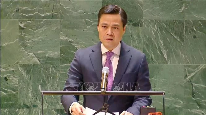 Ambassador Dang Hoang Giang, Permanent Representative of Vietnam to the United Nations delivers speech at the event. (Photo: VNA)