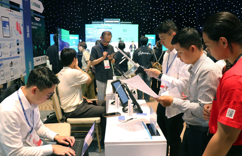 Visitors at the InnoEx Business Innovation Forum 2025 in Ho Chi Minh City. (Photo: VNA)