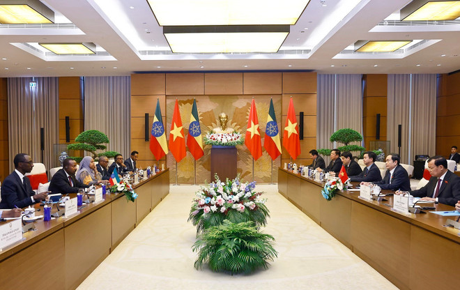 A view of the meeting between NA Chaiman Tran Thanh Man and Prime Minister of Ethiopia Abiy Ahmed Ali in Hanoi on April 16. (Photo: VNA) reception.jpg