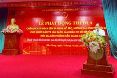 Chairman of Bac Giang ward People's Committee Tran Van Thanh speaks at the event (Photo: baobacninh)