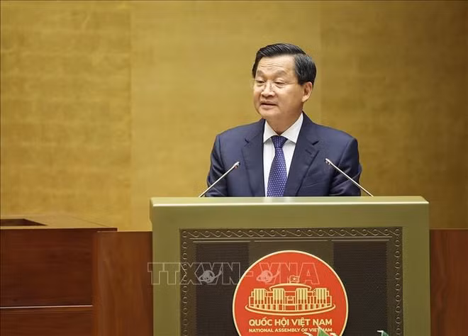 Le Minh Khai.jpg
