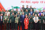 Party General Secretary To Lam and exemplary veteran revolutionaries, war heroes, and policy beneficiaries from northern Vietnam at the meeting in Hanoi on April 15 (Photo: VNA)