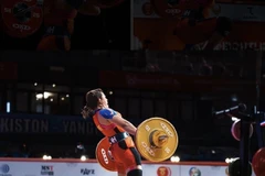 Weightlifter Pham Thi Hong Thanh targets a gold at the 33rd SEA Games in Thailand. (Photo courtesy of Hong Thanh)