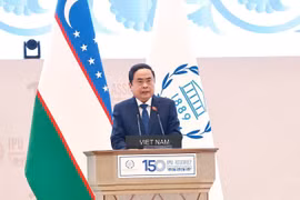 National Assembly Chairman speaks at a high-level segment of the general debate of the 150th Assembly of the Inter-Parliamentary Union (IPU-150) in Tashkent, Uzbekistan, on April 6 morning. (Photo: VNA)