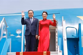 National Assembly Chairman Tran Thanh Man and his spouse Nguyen Thi Thanh Nga leave Hanoi at noon on September 16 for the 46th General Assembly of the ASEAN Inter-Parliamentary Assembly (AIPA-46) in Malaysia and an official visit to the country. (Photo: VNA)