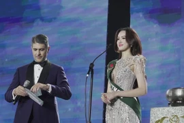 Vietnamese representative Trinh My Anh is crowned Miss Earth Water at the Miss Earth 2025 pageant (Photo: VNA)