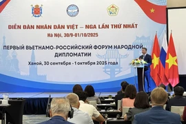 The first Vietnam–Russia People’s Forum wrapps up in Hanoi on October 1 after nearly two days of discussions. (Photo: VNA)