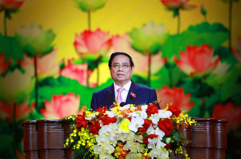 Prime Minister Pham Minh Chinh, who is also Chairman of the Central Council for Emulation and Commendation, launches the patriotic emulation movement for the 2026-2030 period. (Photo: VNA)