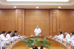 Party chief works with standing members of subcommittees for 14th Party Congress