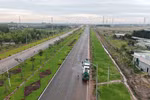 Green hues line approach to Long Thanh airport