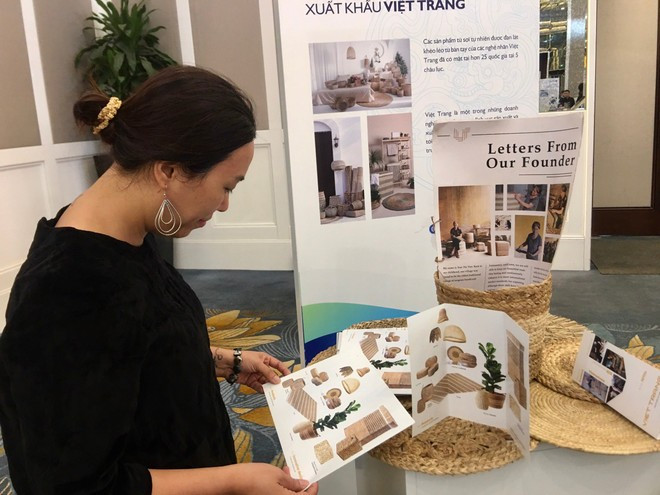 Businesses that are responsible to the community and the environment will gain more trust and support from consumers. (Photo: VietnamPlus) esg.jpg