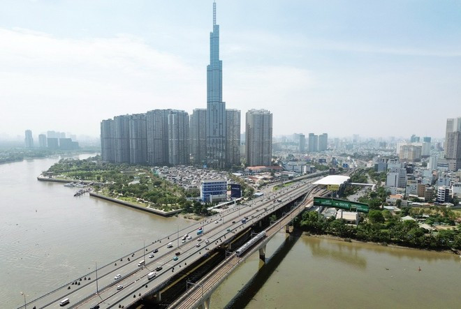 Metro Line No.1 links Ben Thanh and Suoi Tien in Ho Chi Minh City (Photo: VNA) metro.jpg