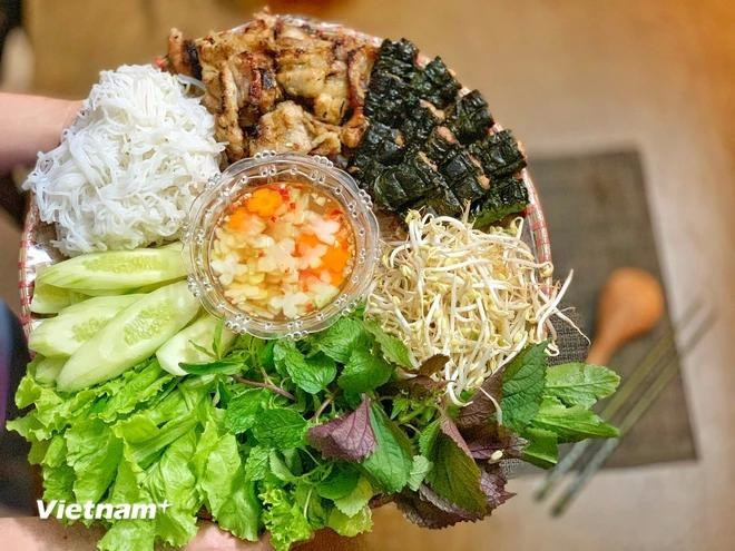 Bun cha – one of the city’s delicacies – attracts both local and international tourists. (Photo: VNA) bun-cha.jpg
