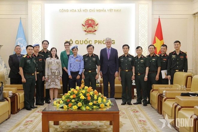 Participants in the meeting (Photo: qdnd.vn) un.jpg