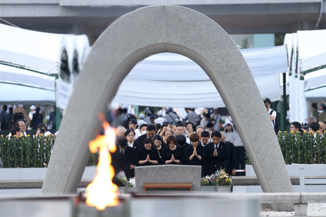 A ceremony held on August 6, 2025 to mark 80 years since the US dropped an atomic bomb on Hiroshima city. (Photo: Kyodo/VNA)