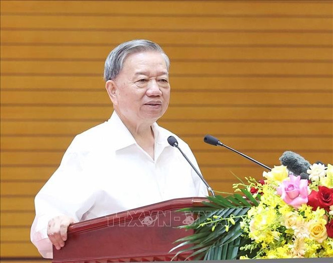 Party General Secretary To Lam speaks at the meeting. (Photo: VNA) ew.jpg