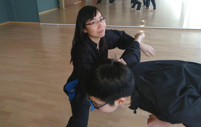 Dang Thi Thu Quyen continues training even during her ninth month of pregnancy (Photo: VietnamPlus) fu.jpg