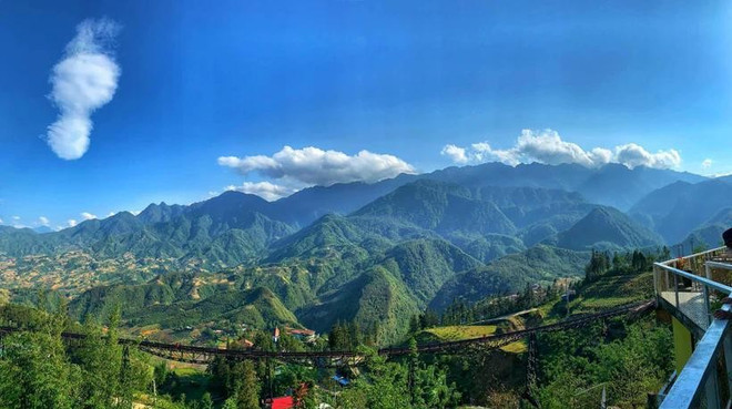 Sapa quickly becomes a "new tourism phenomenon" in the RoK market thanks to its majestic mountain landscapes, year-round cool climate, and distinctive local culture. (Photo: VNA) sapa2.jpg