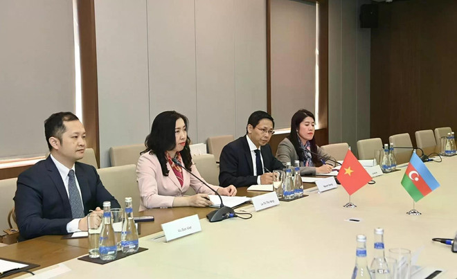 Vietnamese delegation at the politic consultation with Azerbaijan's Foreign Ministry. (Photo: baoquocte.vn) azerbaijian.jpg
