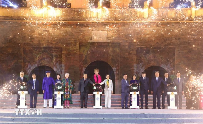 gom-su-bat-trang-va-det-lua-van-phuc-la-thanh-vien-cua-mang-luoi-cac-thanh-pho-thu-cong-sang-tao-the-gioi-7857282.jpg