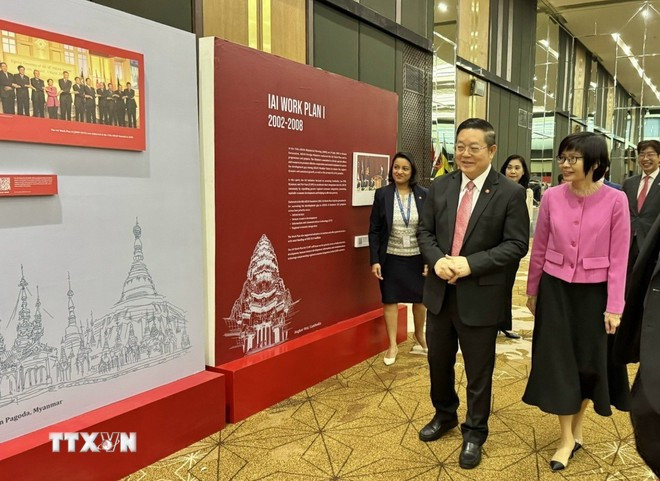 asean-iai-exhibition-25th-anniversary-vna.jpg