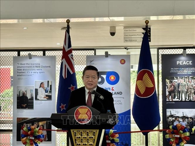ASEAN Secretary-General Dr Kao Kim Hourn speaks at the event. (Photo: VNA) asean.jpg