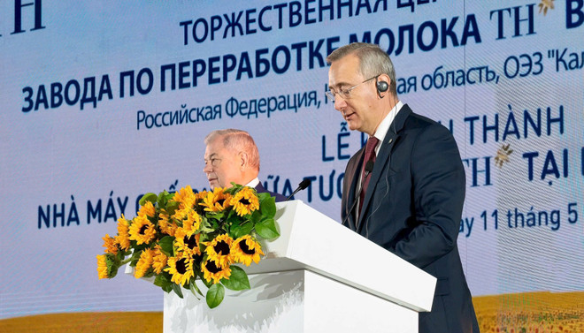 Governor of Kaluga Oblast Vladislav Valeryevich Shapsha speaks at the opening ceremony. (Photo: VNA) gu.jpg