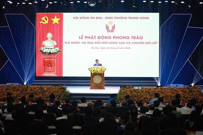 Prime Minister Pham Minh Chinh speaks at a ceremony to launch a national emmulation movement on innovation and digital transformation in Hanoi on April 24 (Photo: VNA) pm2.jpg