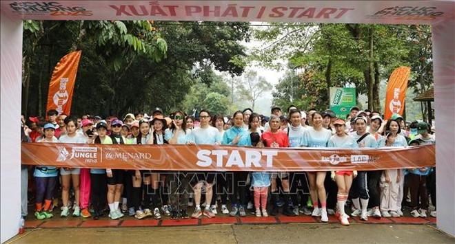 Runners prepare to start at Cuc Phuong Jungle Paths 2025 (Photo: VNA) Runners prepare to start at Cuc Phuong Jungle Paths 2025 (Photo: VNA)