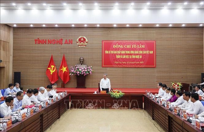 At the meeting (Photo: VNA) to-lam-in-nghe-an-vna.jpg