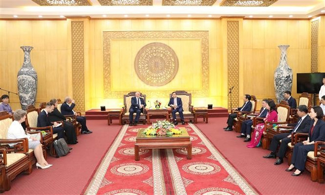 An overview of the reception (Photo: VNA) quang-canh-buoi-tiep.jpg