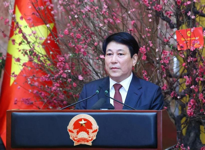 State President Luong Cuong speaks at the meeting. (Photo: VNA) chu-tich-nuoc-gap-mat-can-bo-nhan-vien-van-phong-chu-tich-nuoc-dau-xuan-at-ty-7836693-resize-3.jpg