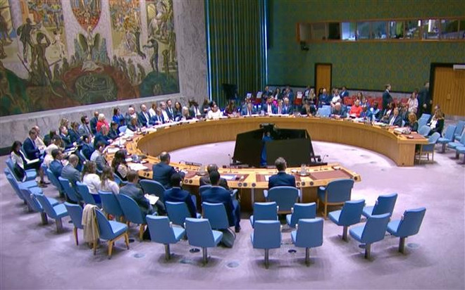 An overview of the open debate of the UN Security Council in New York on May 20-21 (Photo: VNA) vna-potal-viet-nam-keu-goi-tuan-thu-luat-phap-quoc-te-va-thuc-day-hop-tac-da-phuong-nham-tang-cuong-an-ninh-bien-vi-on-dinh-toan-cau-8047355.jpg