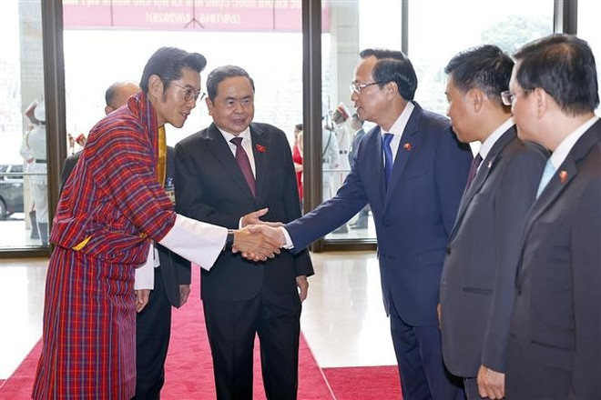 vna-potal-chu-tich-quoc-hoi-tran-thanh-man-hoi-kien-quoc-vuong-bhutan-8221240.jpg