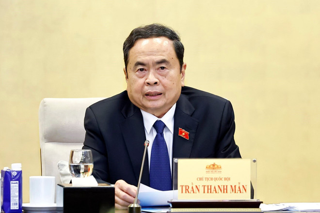 NA Chairman Tran Thanh Man addresses the meeting. (Photo: VNA) vna-potal-chu-tich-quoc-hoi-chu-tri-phien-hop-thu-nhat-ve-sua-doi-bo-sung-mot-so-dieu-cua-hien-phap-nam-2013-8013814.jpg