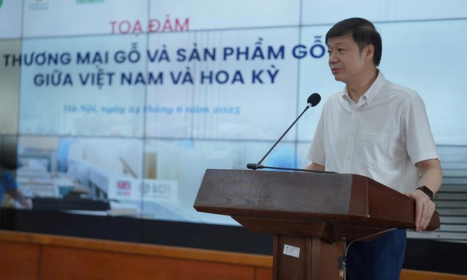 Director of the Department of Forestry and Forest Protection Tran Quang Bao speaks at the workshop. (Photo: VNA) o-bao-20250624121319.jpg