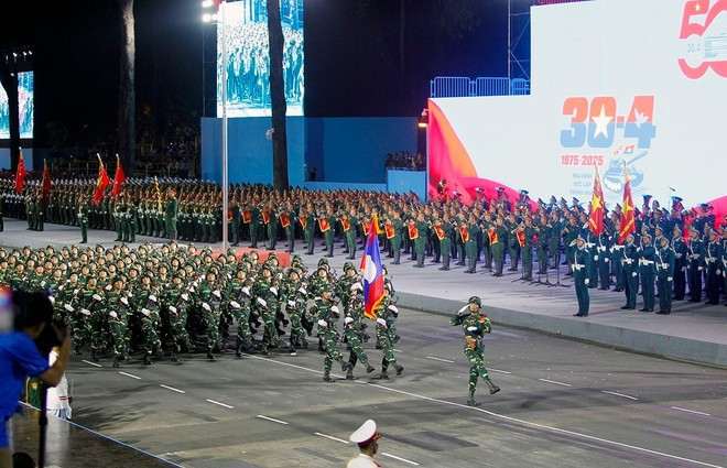 viet-lao.jpg