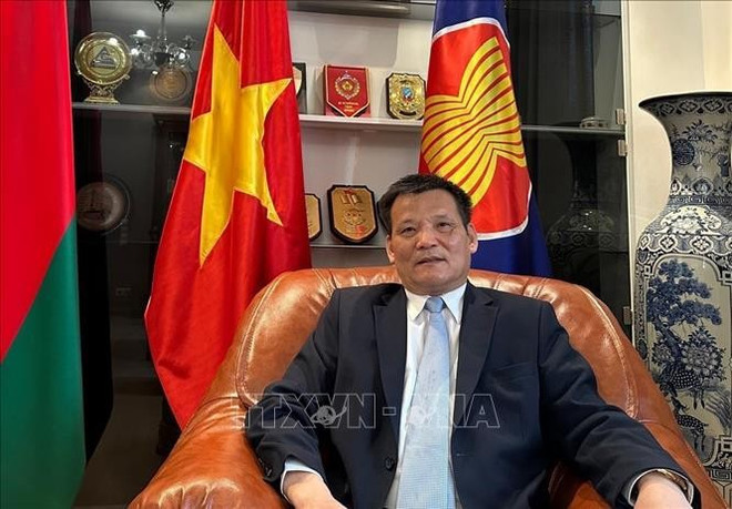 Vietnamese Ambassador to Belarus Nguyen Van Ngu. (Photo: VNA) belarus-10525.jpg