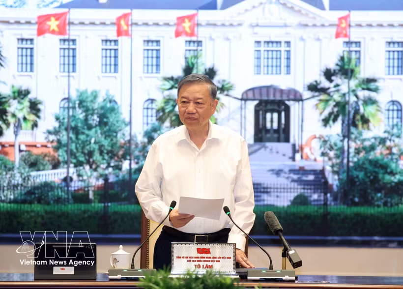 General Secretary of the Communist Party of Vietnam Central Committee and President To Lam speaks at the working session in Hanoi with the Government’s Party Committee and relevant agencies on the implementation of social welfare policies. (Photo: VNA)