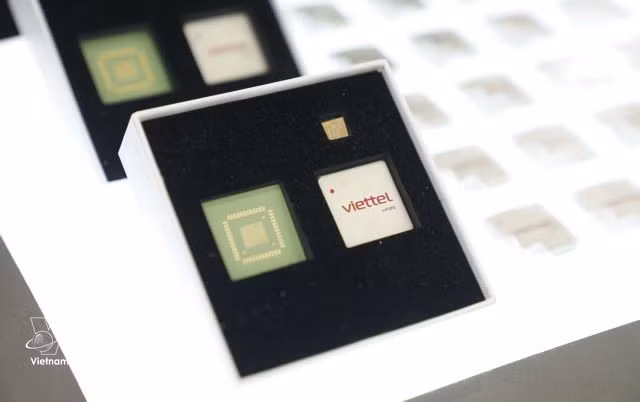 A 5G DFE chip developed by Viettel. (Photo: VNA)